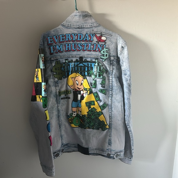 📌Reason x Richie Rich Baller Graphic Print With Embroidery Detail Denim Jacket - Picture 6 of 6